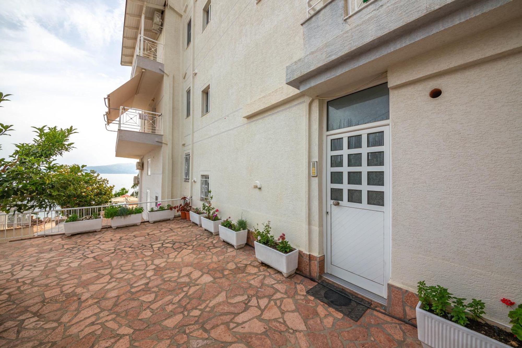 Apartments Cikuli Sarandë Eksteriør billede