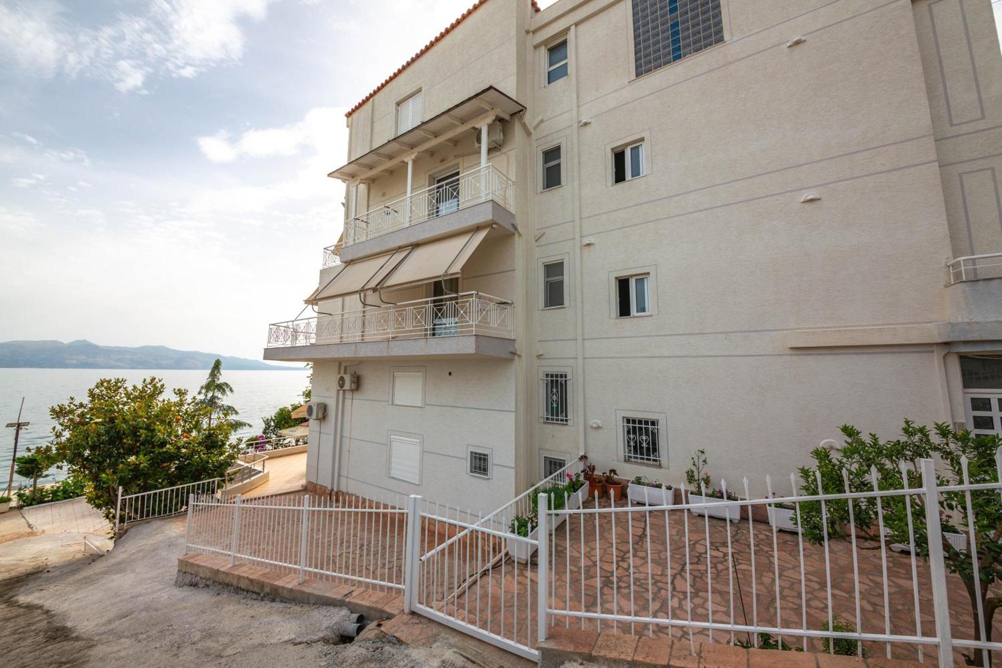 Apartments Cikuli Sarandë Eksteriør billede