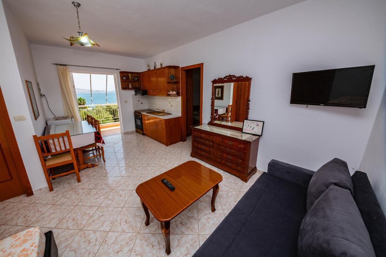 Apartments Cikuli Sarandë Eksteriør billede