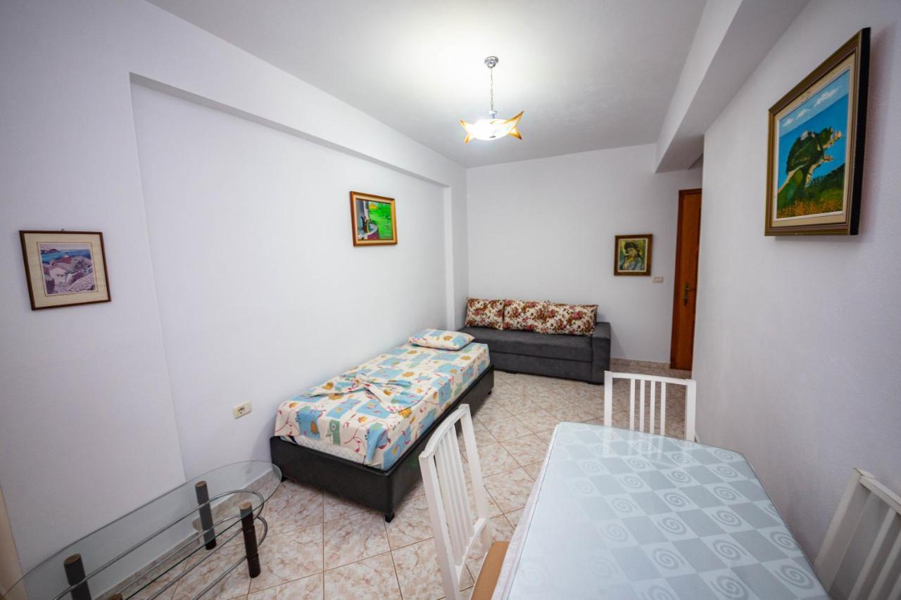 Apartments Cikuli Sarandë Eksteriør billede